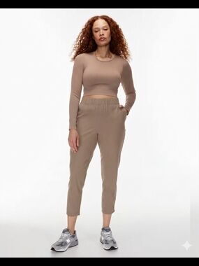 Aritzia The Group Babaton Size M Taupe Brownish